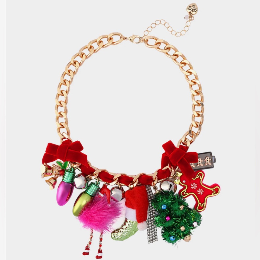 NWT Betsey Johnson Santa Baby Charm Necklace